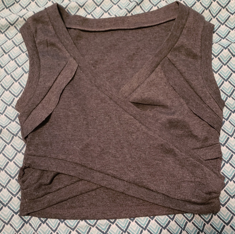 Brand new - Grey crop top
